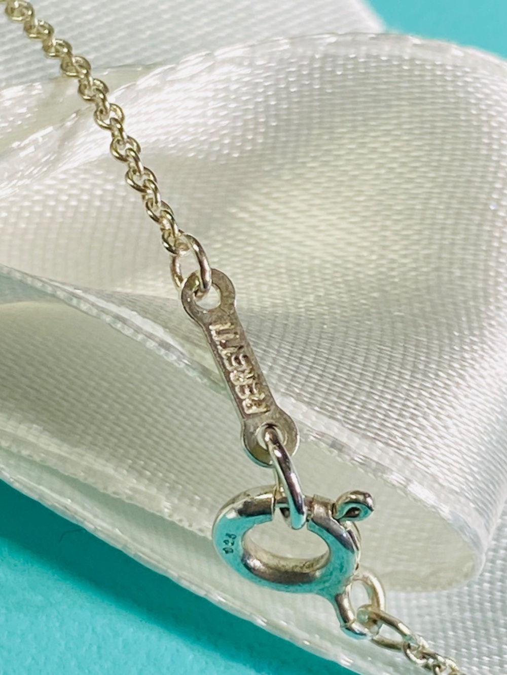 Tiffany & Company, Elsa Peretti mini bean necklace 925 silver 16” - Picture 6 of 6